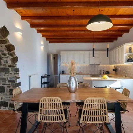 Ferienhaus Myrsini Traditional Hillside