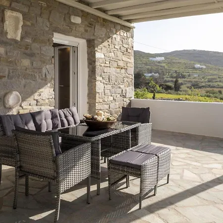 Σπίτι διακοπών Myrsini Traditional Hillside Πάρος